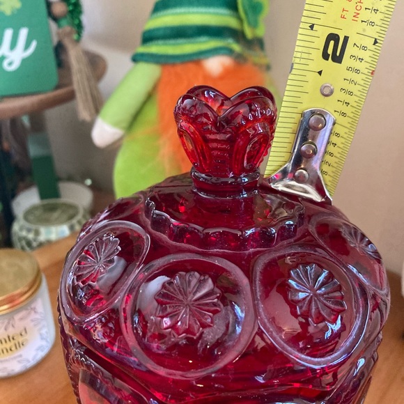 LE Smith Moon and Stars Ruby Red Pedestal Lidded Dish - Picture 10 of 10